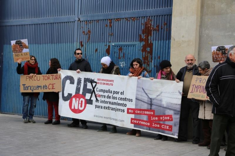 La dona es troba des de fa dos dies als calabossos de la comissaria de Paterna. Imatge d'arxiu. / EFE