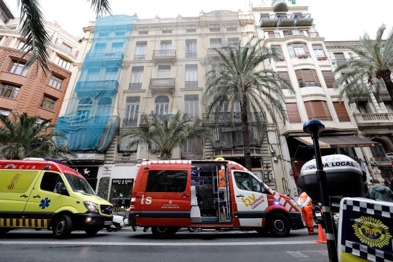 L'ensorrament s'ha produït aquest divendres, 15 de febrer, al carrer de les Barques. / BOMBERS DE VALÈNCIA