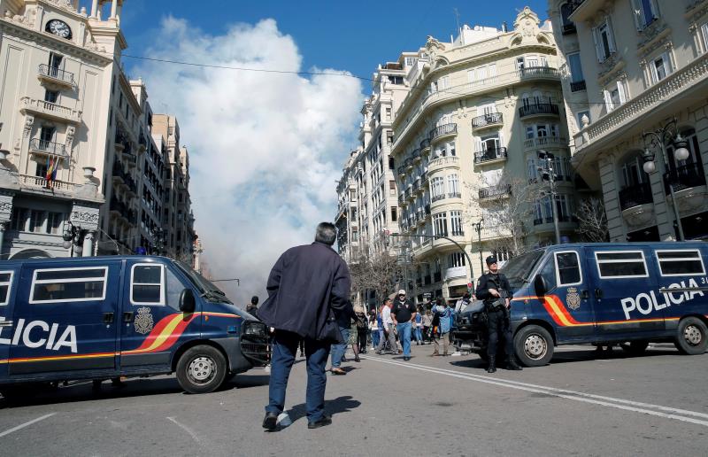 'Seran unes Falles segures, com tots els anys', ha explicat Ribó. Imatge d'arxiu. / EFE