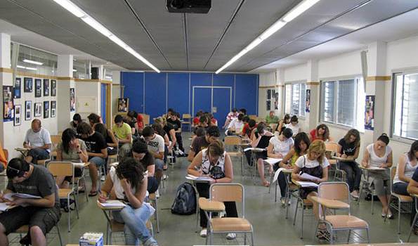 Els dos governs comparteixen la voluntat de reconéixer els diplomes i certificats oficials emesos d'acord amb el Marc Europeu i que acrediten coneixements lingüístics de la llengua compartida. / GENERALITAT