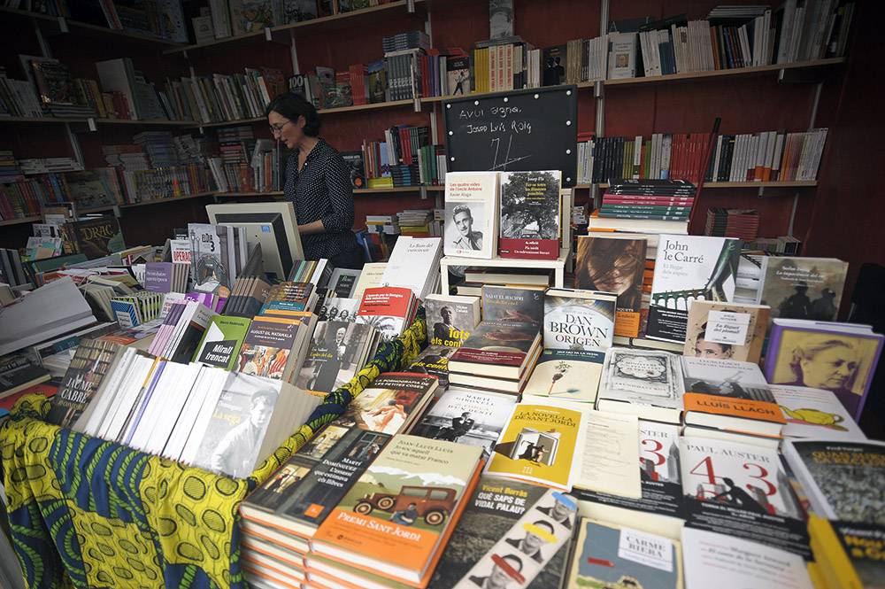 L'Associació d'Escriptors en Llengua Catalana (AELC) aglutina tots aquells creadors que volen adherir-se i al llarg del País Valencià se celebren des de fa més d'una dècada trobades d'escriptors, algunes de les quals es van constituir en societat literària fa nou anys. / DANIEL GARCÍA-SALA  