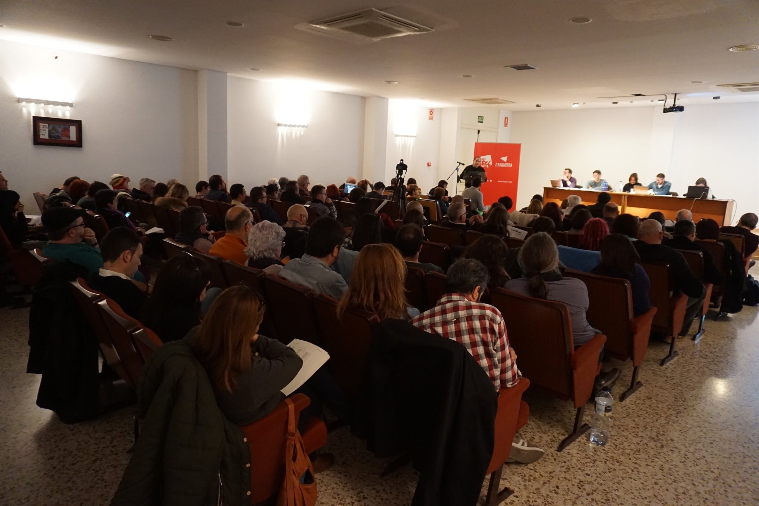  Els col·lectius locals tindran autonomia per a decidir com concórrer a les eleccions, encara que es fomentarà que s'arribe a acords de confluència. / EUPV