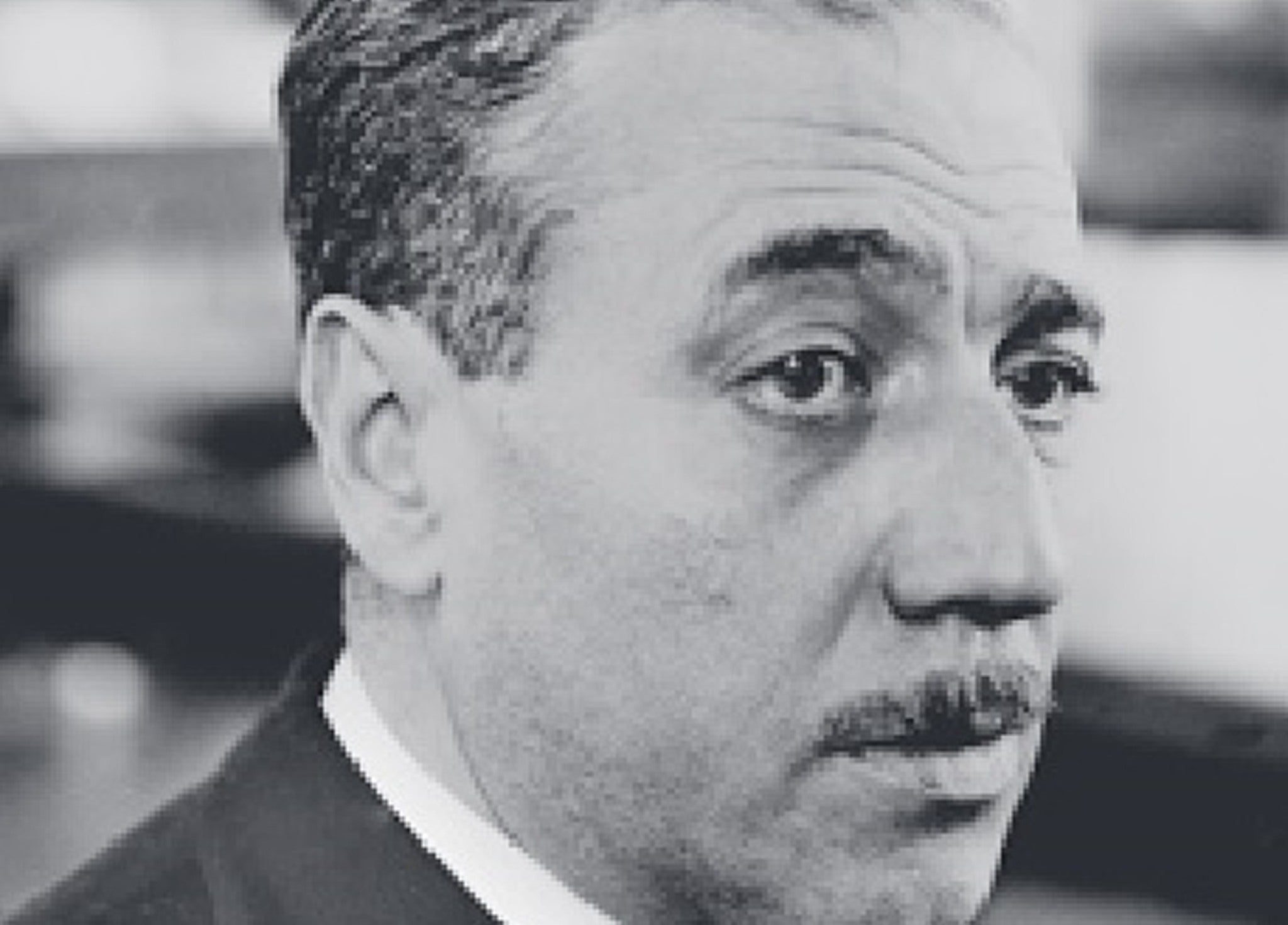 L'almirall Juli Guillem Tato (1897-1972), alacantí i, com deia ell, 'valencià des de la quilla al topall'. Ha passat a la història per ser una persona, en moments difícils compromesa amb la llengua i el patrimoni del seu país. 