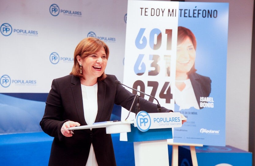 La líder del PPCV, Isabel Bonig, atendrà dues vegades per setmana els ciutadans que vulguen telefonar-li. / PPCV