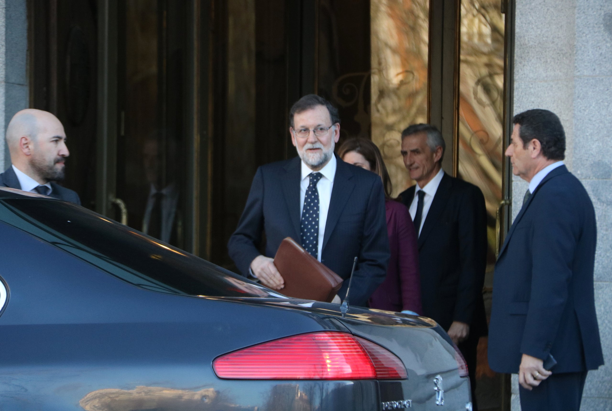 Mariano Rajoy eixint del Suprem després de declarar com a testimoni aquest dimecres. / GEMMA TUBERT, ACN