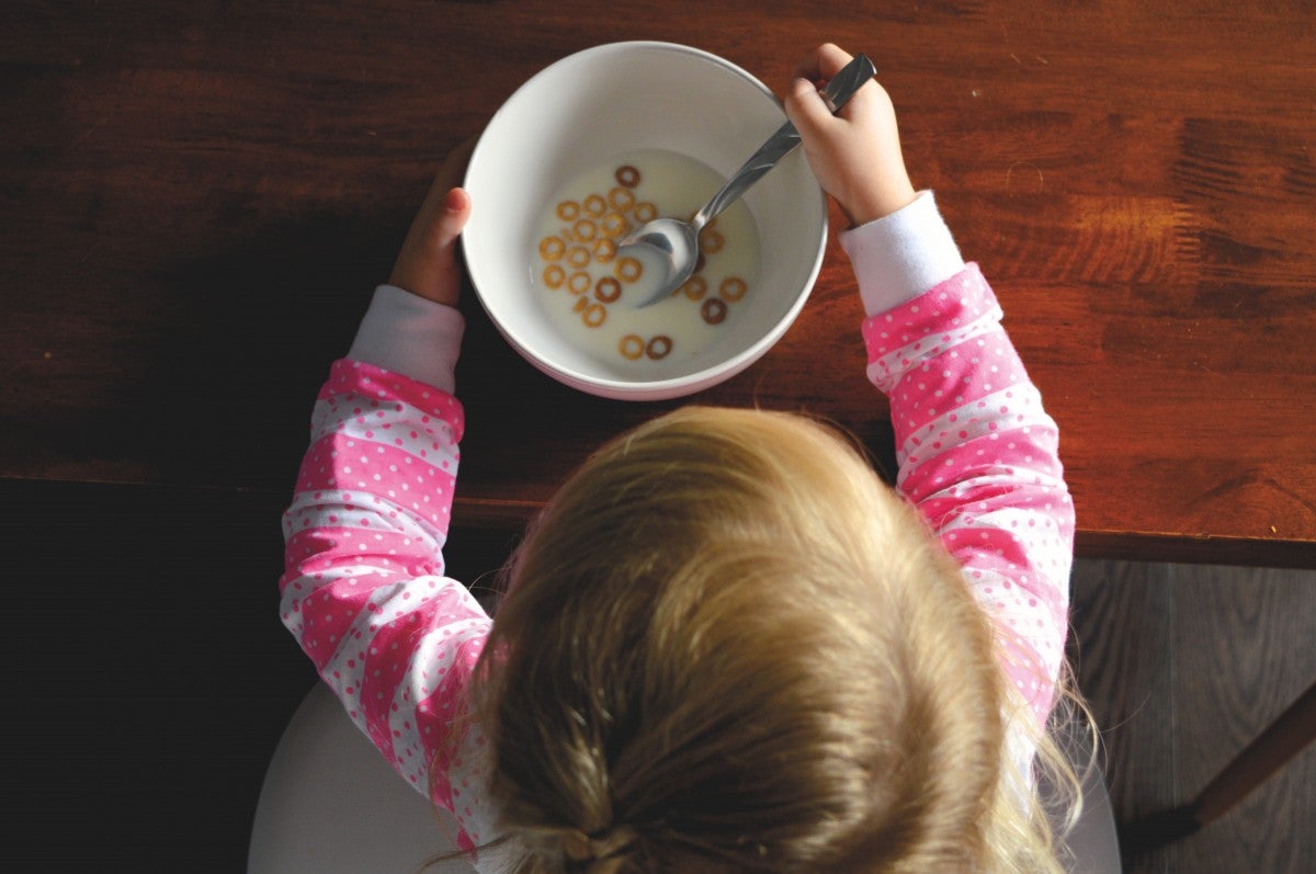 Preocupa especialment la situació de la població infantil, ja que en el darrer trimestre el 10% dels menors van menjar menys de la quantitat adequada per culpa de la manca de diners i recursos. / PXHERE