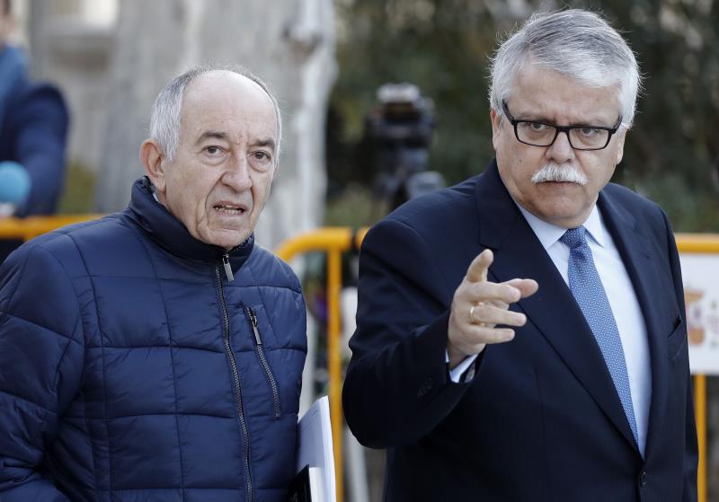 Fernández Ordoñez assegura que van explicar a Olivas que Bancaixa no funcionaria sola. / EFE