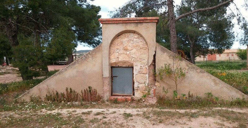 El projecte es complementarà amb la creació d'un centre d'interpretació de la II República i de la Guerra Civil. / GENERALITAT