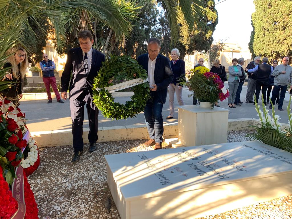 'La República va significar una esperança que, finalment, va ser truncada per un colp d'estat', ha destacat Puig. / TWITTER XIMO PUIG