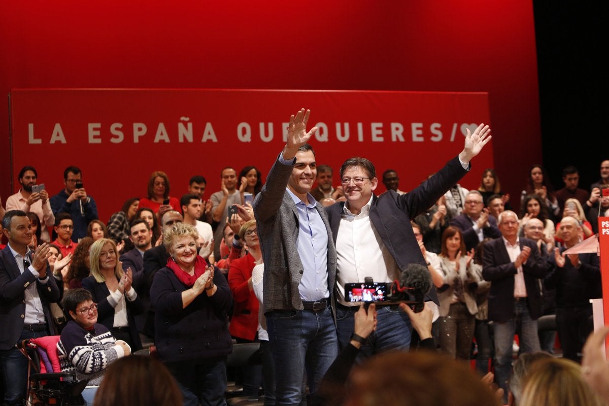 Sánchez clausura l'acte dels socialistes a la Universitat d'Alacant, on ha repassat les darreres mesures del seu executiu. / PSPV