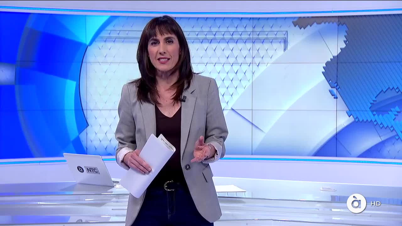 Els populars de Requena diuen que cada veí de la població paga més d'11 euros a l'any per la televisió pública, que no emet res en castellà per a ells. / DIARI LA VEU