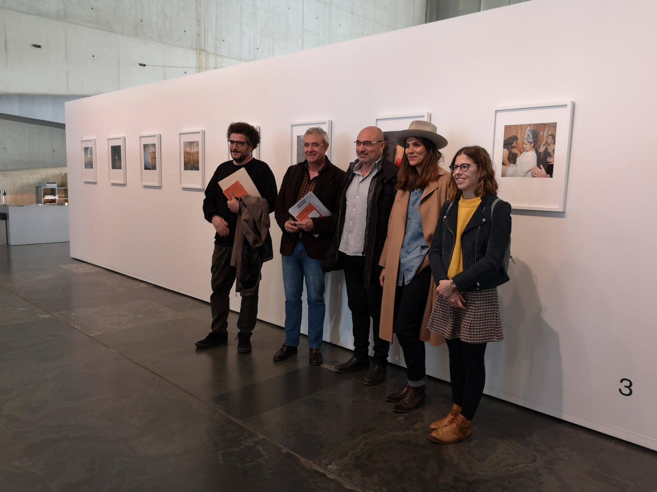 L'exposició de Laura Silleras mostra el que ha conegut del seu barri, el Cabanyal./ LM
