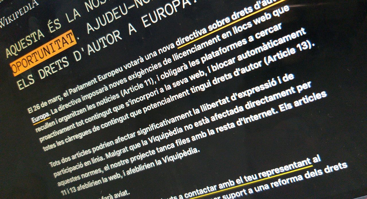 Aquest dimarts, 26 de març, s'espera que el Parlament Europeu vote sobre la nova directiva de drets d'autor, que va ser rebutjada inicialment el juliol del 2018. / DLV