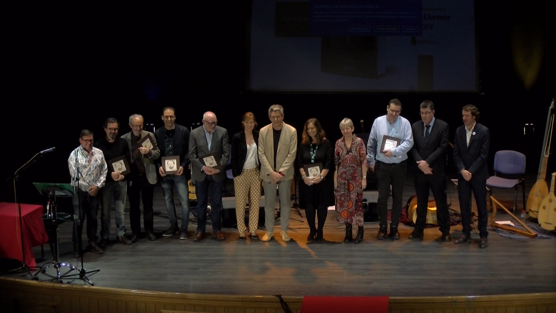 Les obres guanyadores de poesia i novel·la negra seran publicades per Vincle Editorial. / AJUNTAMENT DE LA POBLA DE VALLBONA