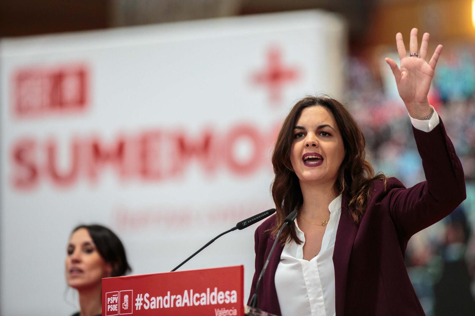 Sí que figuren en la llista els actuals regidors d'Hisenda, Ramón Vilar, i de Sanitat, Maite Girau. / PSPV