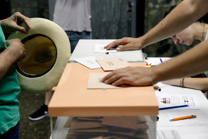 Al País Valencià hi haurà un total de 6.044 meses electorals el 28 d'abril. / EFE