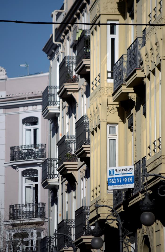 El 2018 es van signar al País Valencià 37.477 hipoteques, un 15,6% més que el 2017. / EFE 