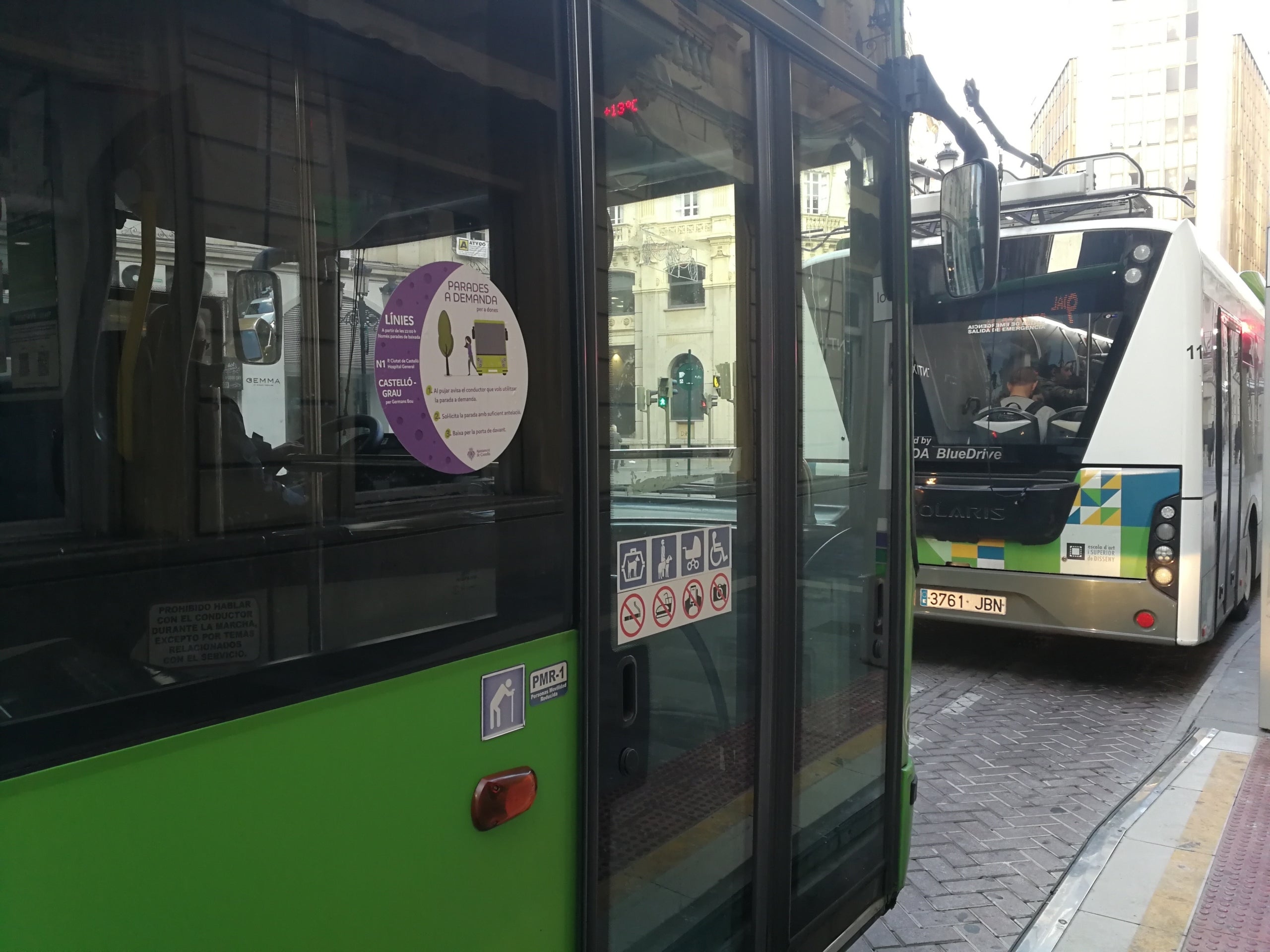 La N1 i el bus del Grau per l'avinguda dels Germans Bou mantindran les parades 'a demanda' per a dones a la capital de la Plana. / AJUNTAMENT DE CASTELLÓ