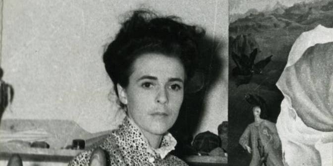  Leonora Carrington pintant 'Les temptacions de sant Antoni', 1947 (detall)