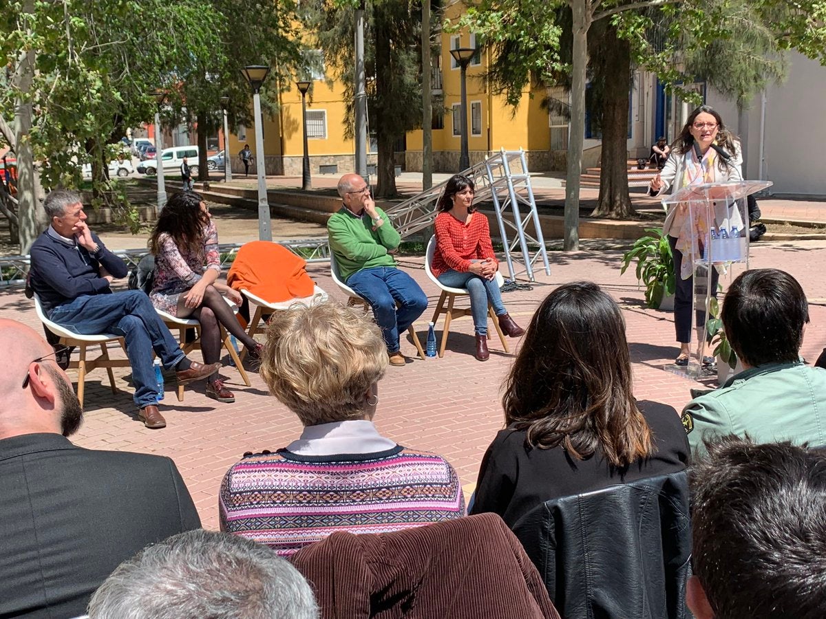 Oltra ha afirmat en un acte a Villena que el territori valencià té el 'repte' d'adaptar-se al canvi climàtic perquè 'serà el que més patisca els efectes', ja que és 'un dels més amenaçats de la conca mediterrània'. / TWITTER MÓNICA OLTRA