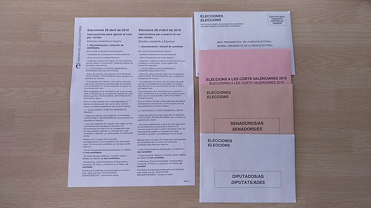 El vot per correu s'emet dies abans de la votació presencial. / DIARI LA VEU