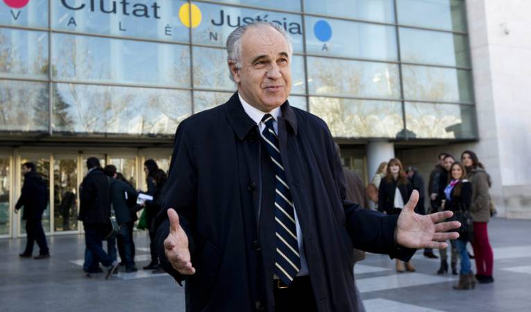 Imatge d'arxiu de Rafael Blasco a les portes de la ciutat de la Justícia. / ACN