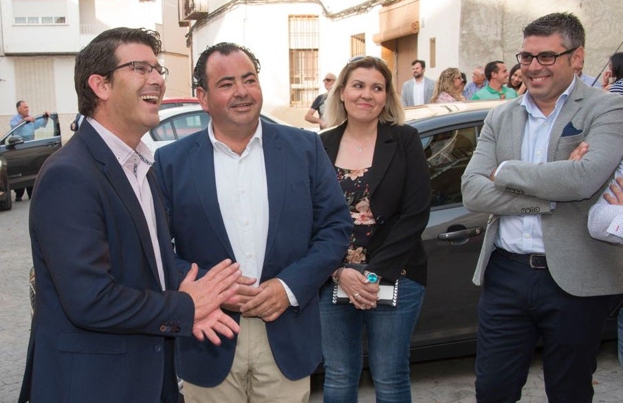 Jorge Rodríguez, en una visita al Palomar, acompanyat per l'alcalde del municipi, Jordi Vila.  / DIPUTACIÓ DE VALÈNCIA