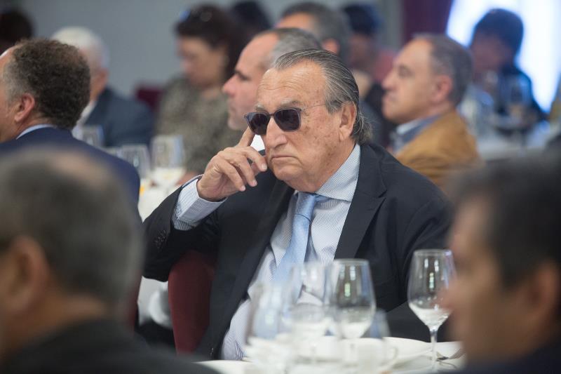 Carlos Fabra ha acudit anys després a un acte del PP, en aquesta ocasió convocat per la candidata del PP a l'Alcaldia de Castelló de la Plana, Begoña Carrasco. / EFE