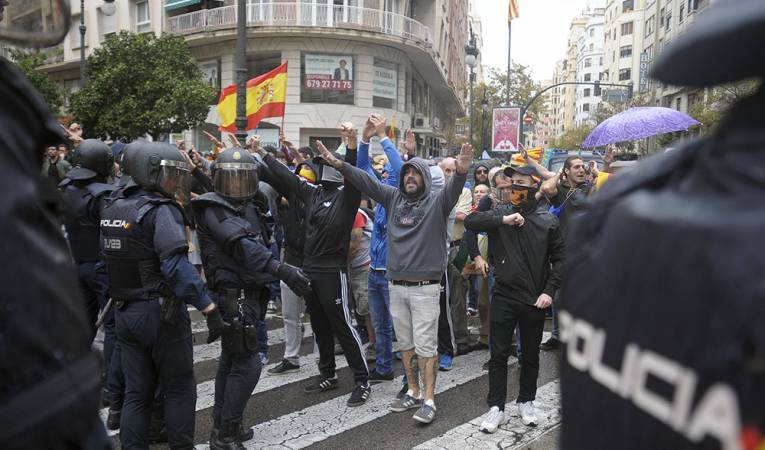 Esteban Ibarra assenyala que les xarxes socials i les aules són dos dels contexts on, amb més preocupació, s'observen atacs violents. / DANIEL GARCÍA-SALA