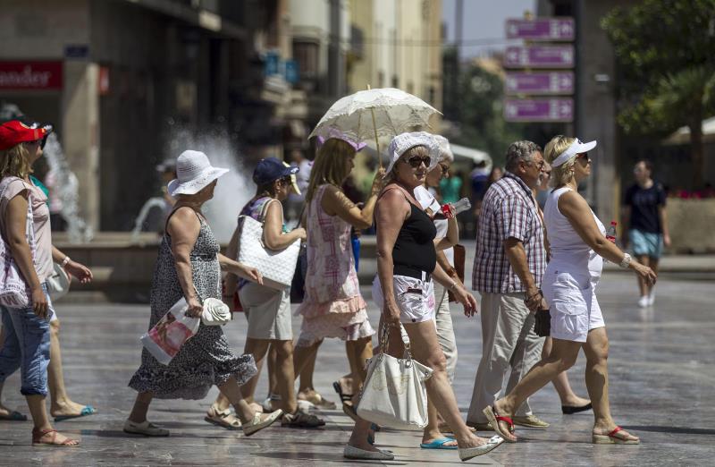 Alacant i Castelló registraran màximes de 20 graus i València, de 19 graus. Imatge d'arxiu. / EFE