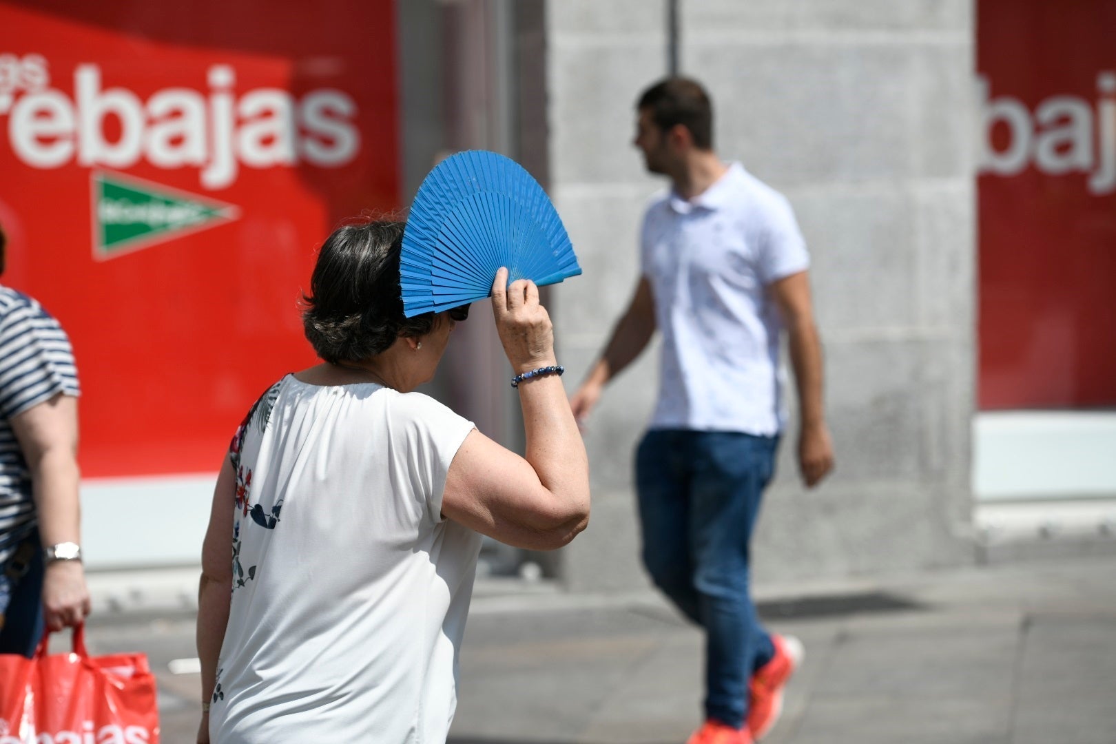 Les temperatures pujaran al nostre territori des d'aquest dimecres a conseqüència dels vents de l'oest que arribaran a la zona litoral i prelitoral ressecs. / OSCAR DEL POZO