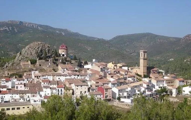 Paulino Moreno pare i Paulino Moreno fill es disputen l'alcaldia d'Andilla. / AJUNTAMENT D'ANDILLA