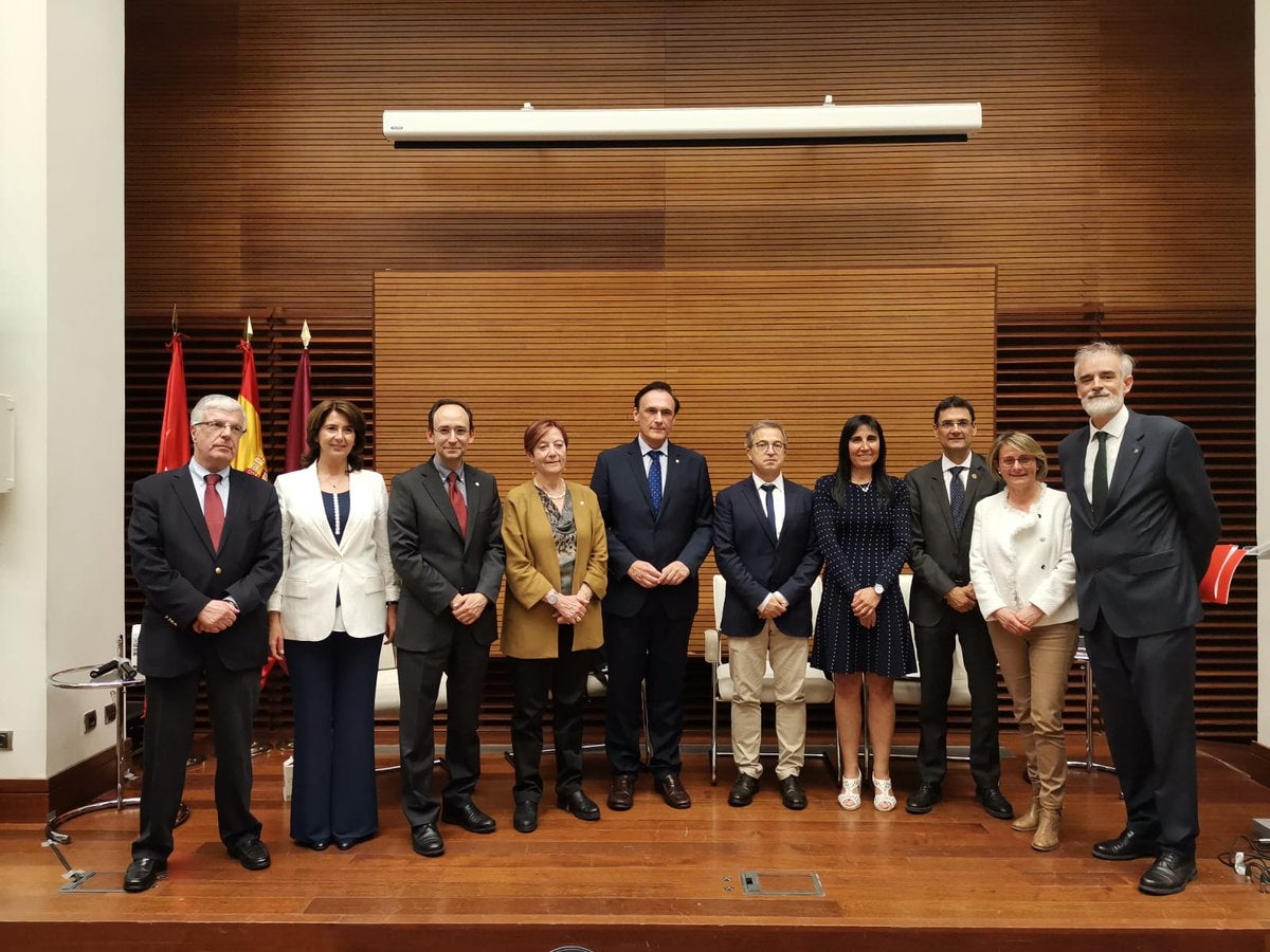 En l'assemblea d'aquest dijous s'ha elegit el rector de la Universitat de Còrdova, José Gómez Villamandos, com a nou president de la CRUE. / CRUE