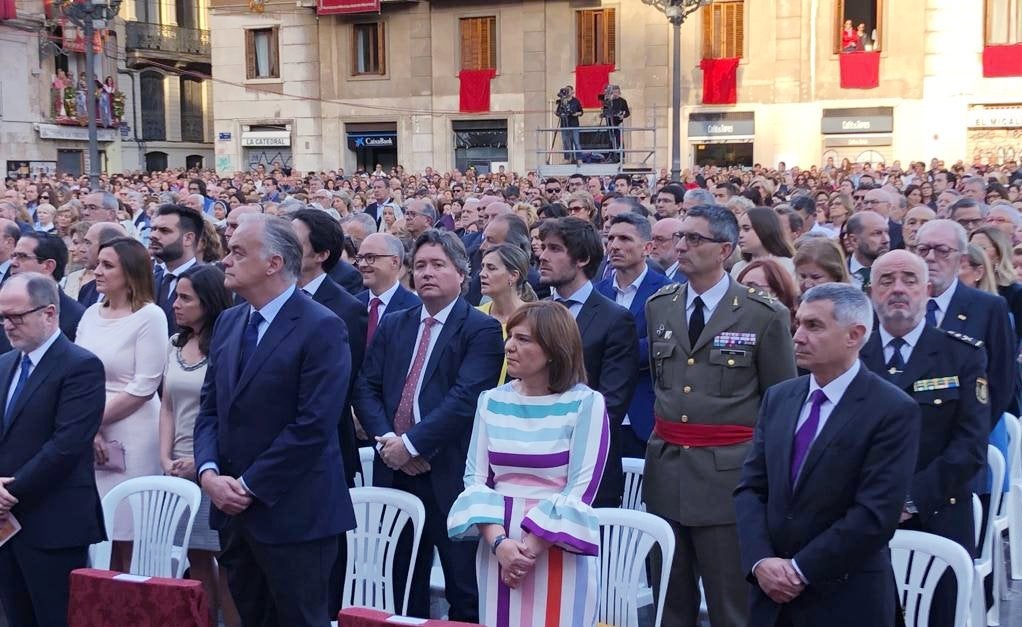 Català acusa a Ribó de 'fugir els dies més assenyalats de València, com en la Verge, la Setmana Santa Marinera, Sant Vicent o el Corpus'.