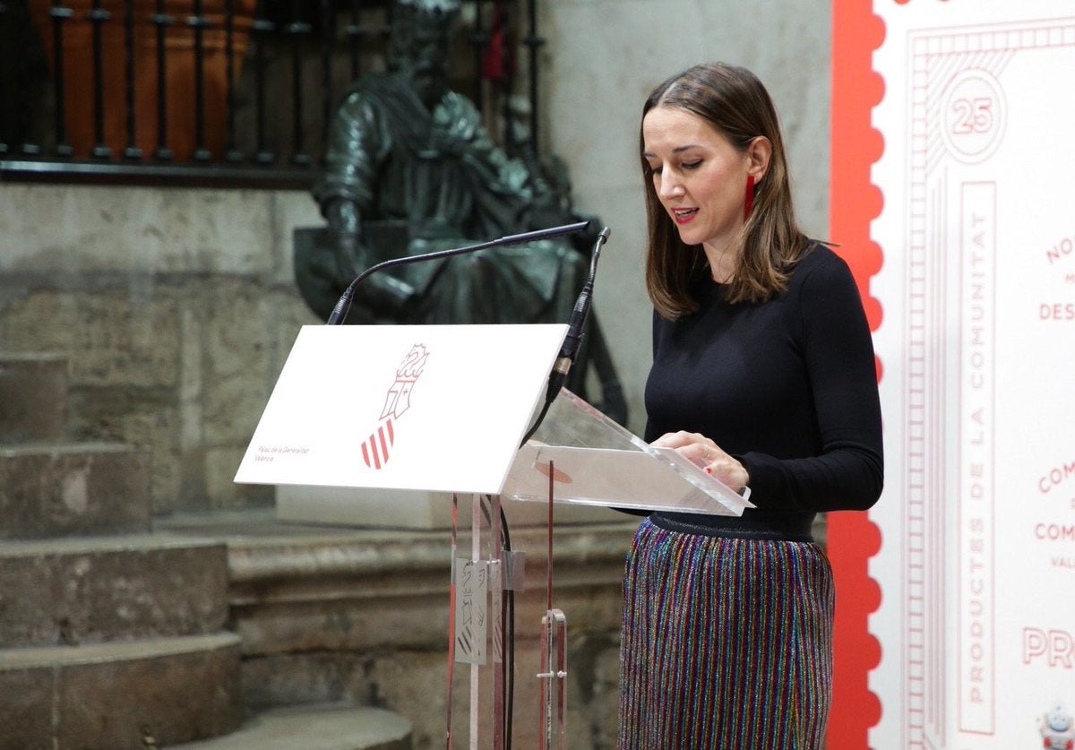 Marta Hortelano, en una imatge d'arxiu durant la presentació d'una de les edicions de la campanya 'El Nadal és valencià'. / DIARI LA VEU