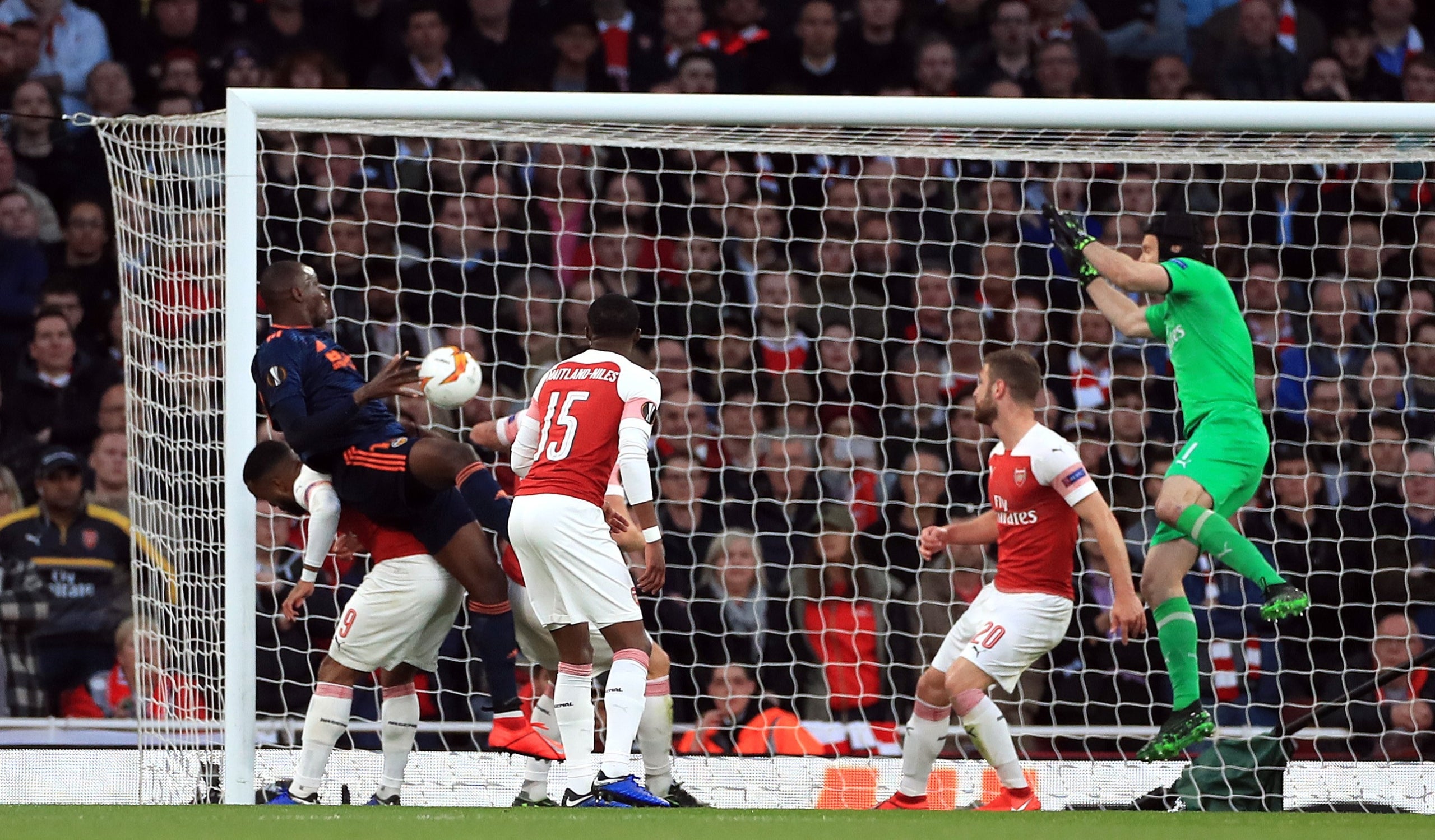 El club valencianista 'condemna públicament, de manera taxativa', els fets ocorreguts al partit d'aquest dijous. / Mike Egerton/PA Wire/dpa