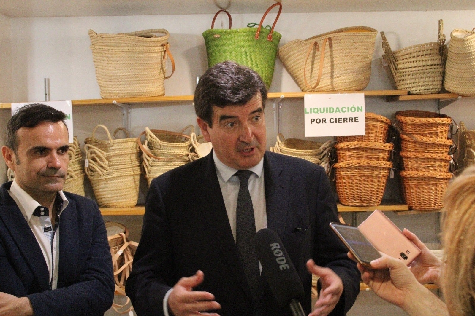 Giner es compromet a baixar els impostos i l'IBI a les empreses d'artesania. / CIUTADANS