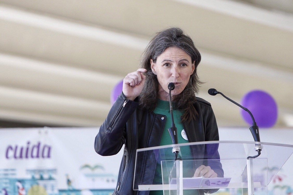 María Oliver planteja fer una Agència Metropolitana d'Energia que produïsca i comercialitze electricitat. / UNIDES-PODEM