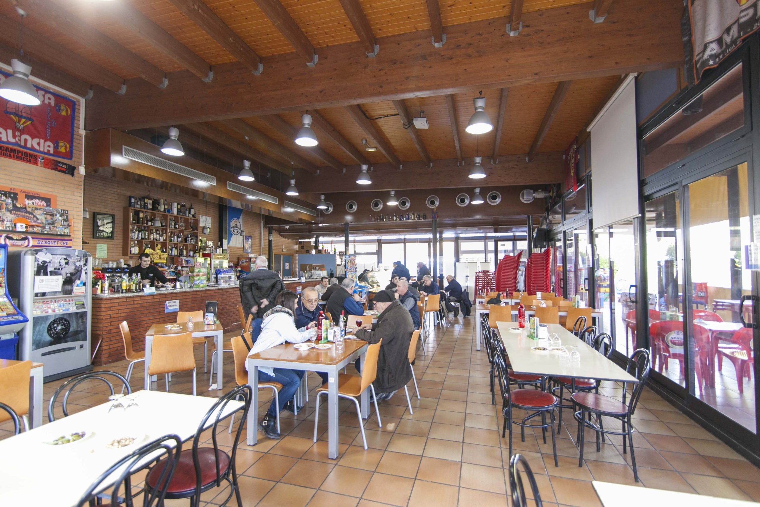 Bar restaurant del poliesportiu de Massanassa (a l’Horta Sud).