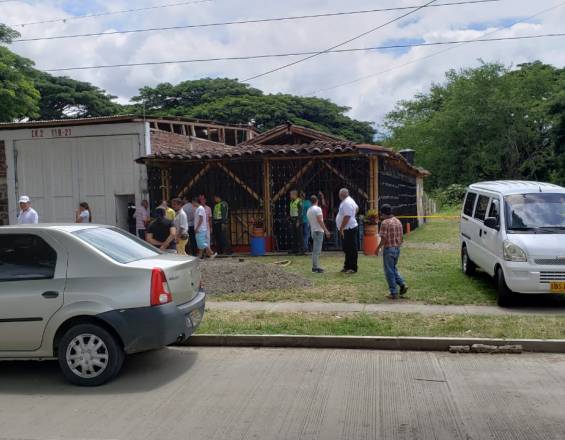 Segons la premsa del país, dos impactes d'arma de foc van posar fi a la vida del valencià, que residia a Cartago i tenia diversos locals dedicats a la venda de carn rostida tant en aquesta ciutat com a Pereira.