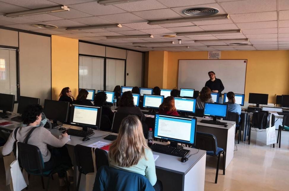 La Conselleria d'Educació aportarà 175.000 euros i l'Institut Ramon Llull, 50.000 euros per a promocionar el valencià en l'àmbit universitari. / VLC TECH CITYº