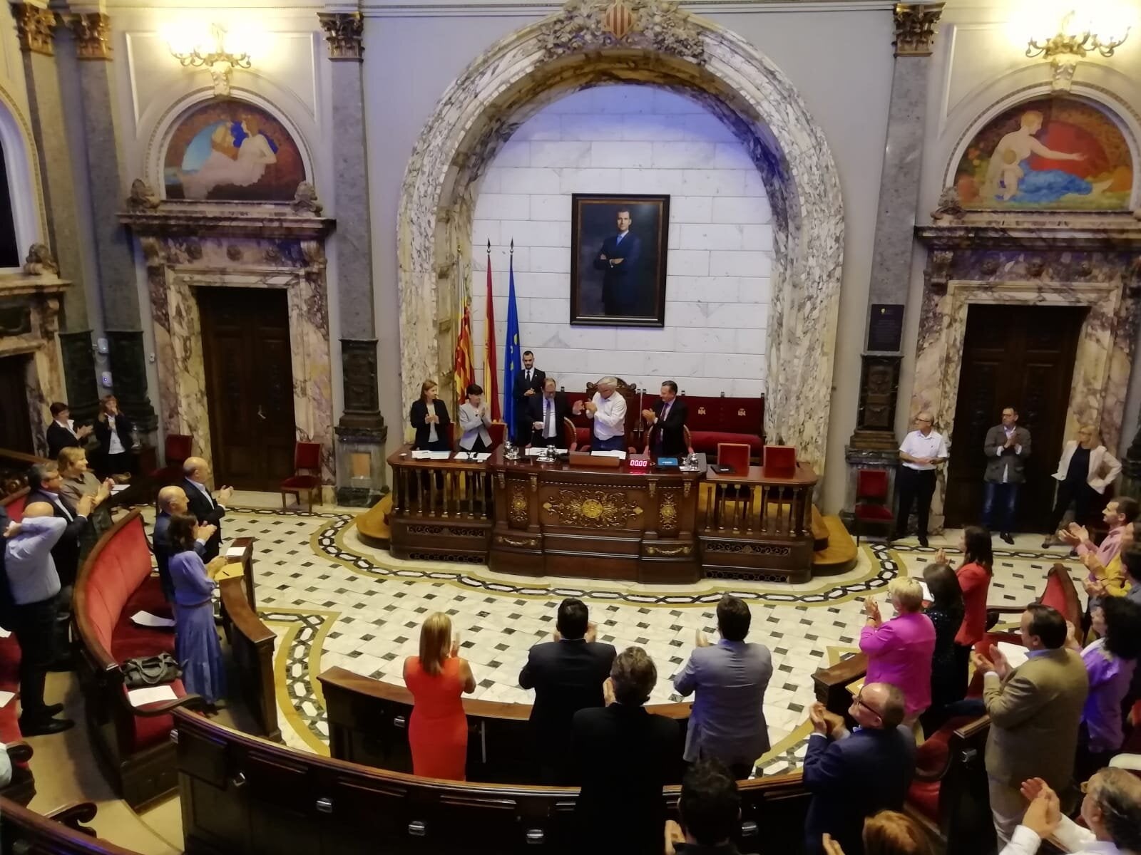 Les vesprades del dimecres i el divendres continuaran les negociacions per a conformar el nou govern de La Nau / TWITTER: @AJUNTAMENTVLC