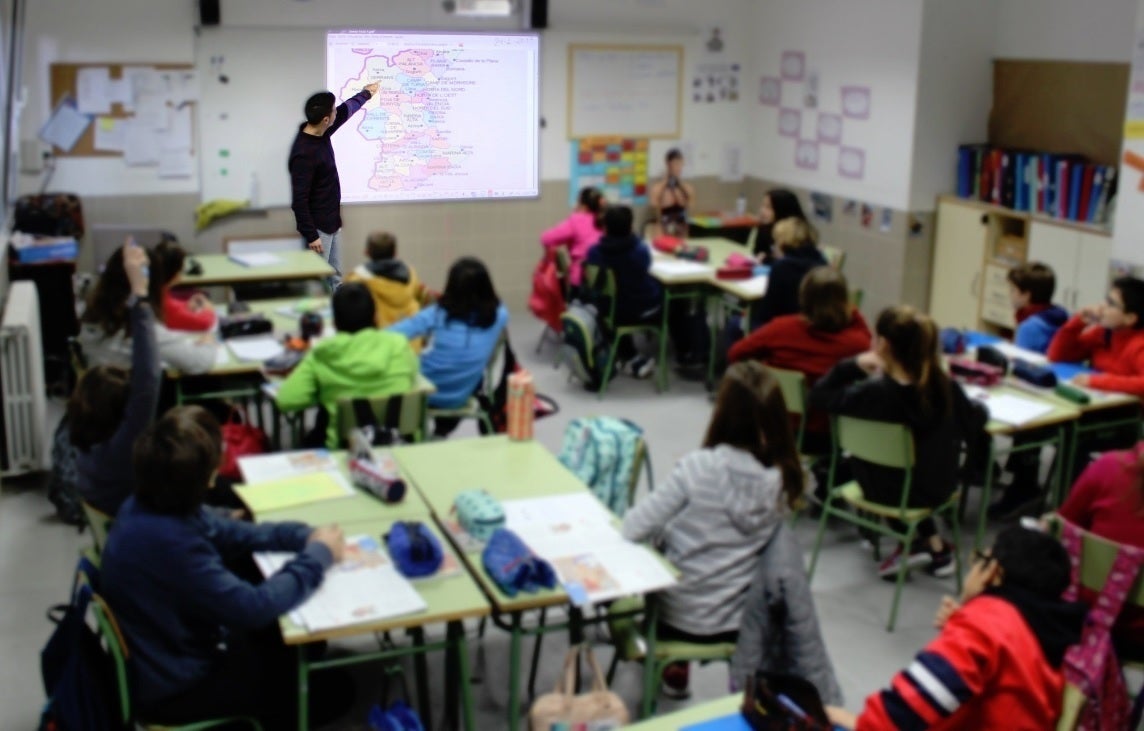 L'alumnat participant en el Xarxa Llibres no haurà de presentar cap sol·licitud per a participar en el banc de llibres per al curs 2019-2020. / EUROPA PRESS