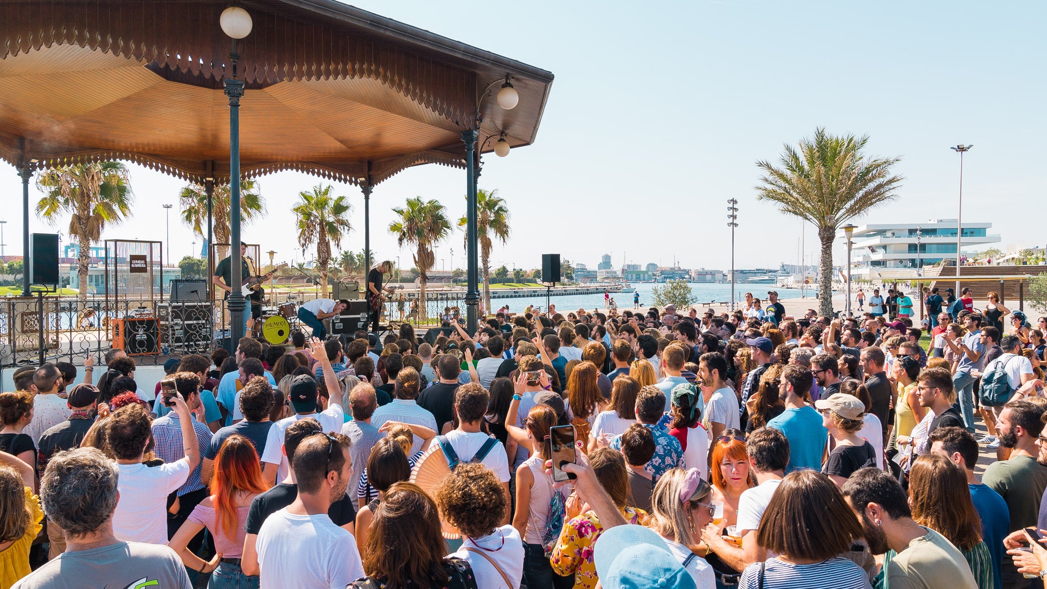 Per a maridar les cerveses, Mareena Craft Beer Fest tindrà una oferta gastronòmica de la mà de Del Tros Al Plat, amb huit llocs de producte de proximitat i opcions per a tots els gusts. / MAREENA CRAFT BEER FEST