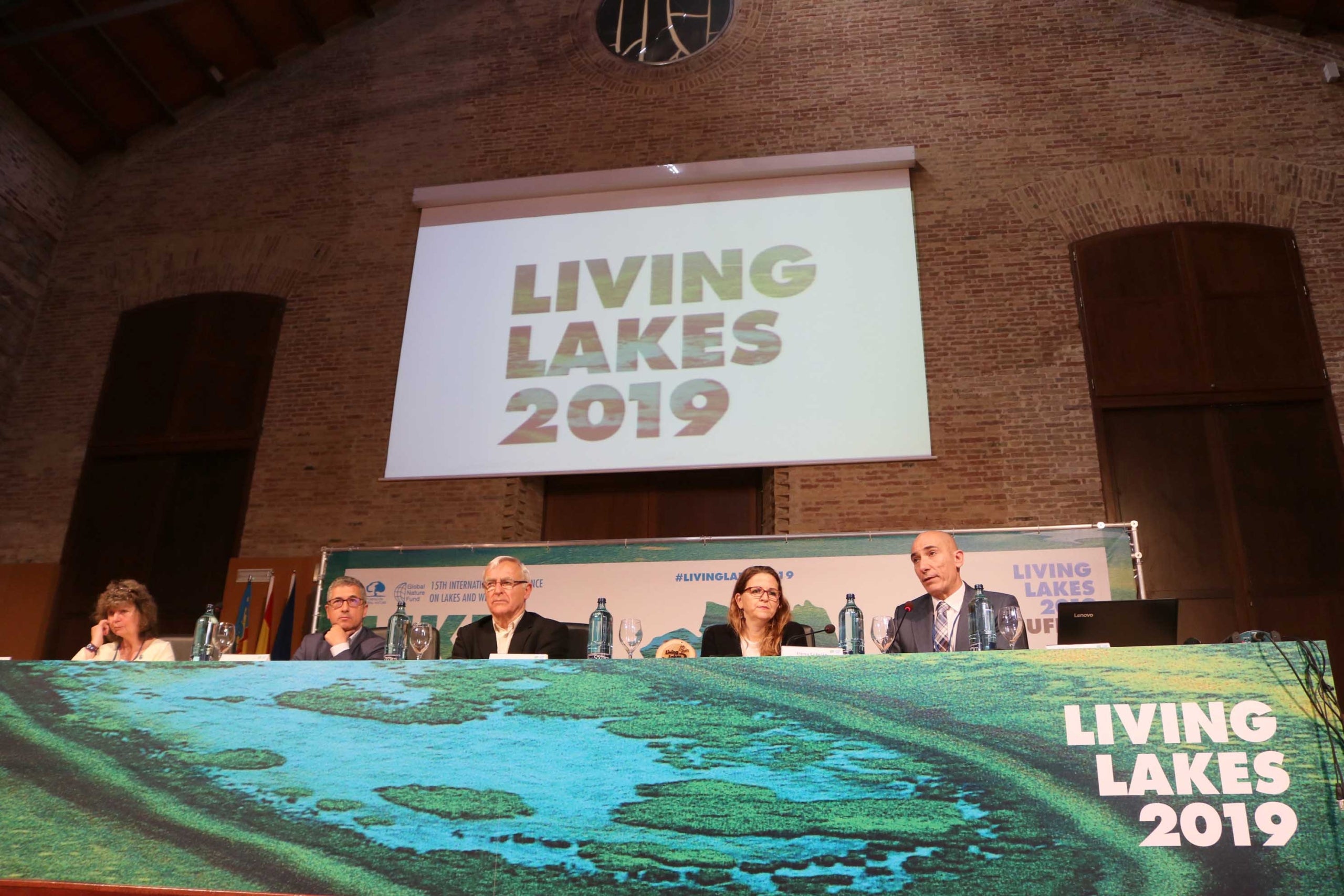 Les jornades van reunir al voltant de 200 persones de 40 països del món, representants dels cinc continents, per a establir plans de gestió i conservació dels aiguamolls davant les amenaces del canvi climàtic. / LIVING LAKES 2019