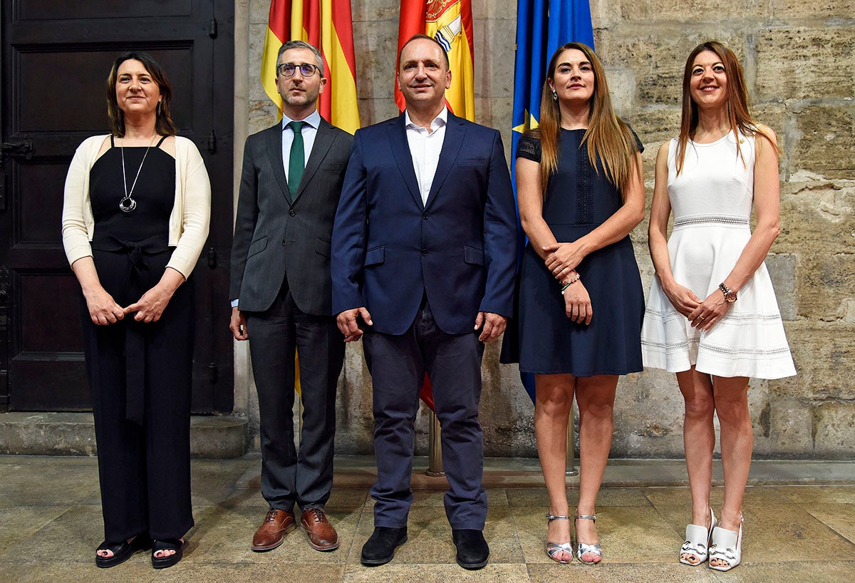D'esquerra a dreta, Rosa Pérez Garijo, Arcadi España, Rubén Martínez Dalmau, Mireia Mollà i Carolina Pascual. / DANIEL GARCIA-SALA 