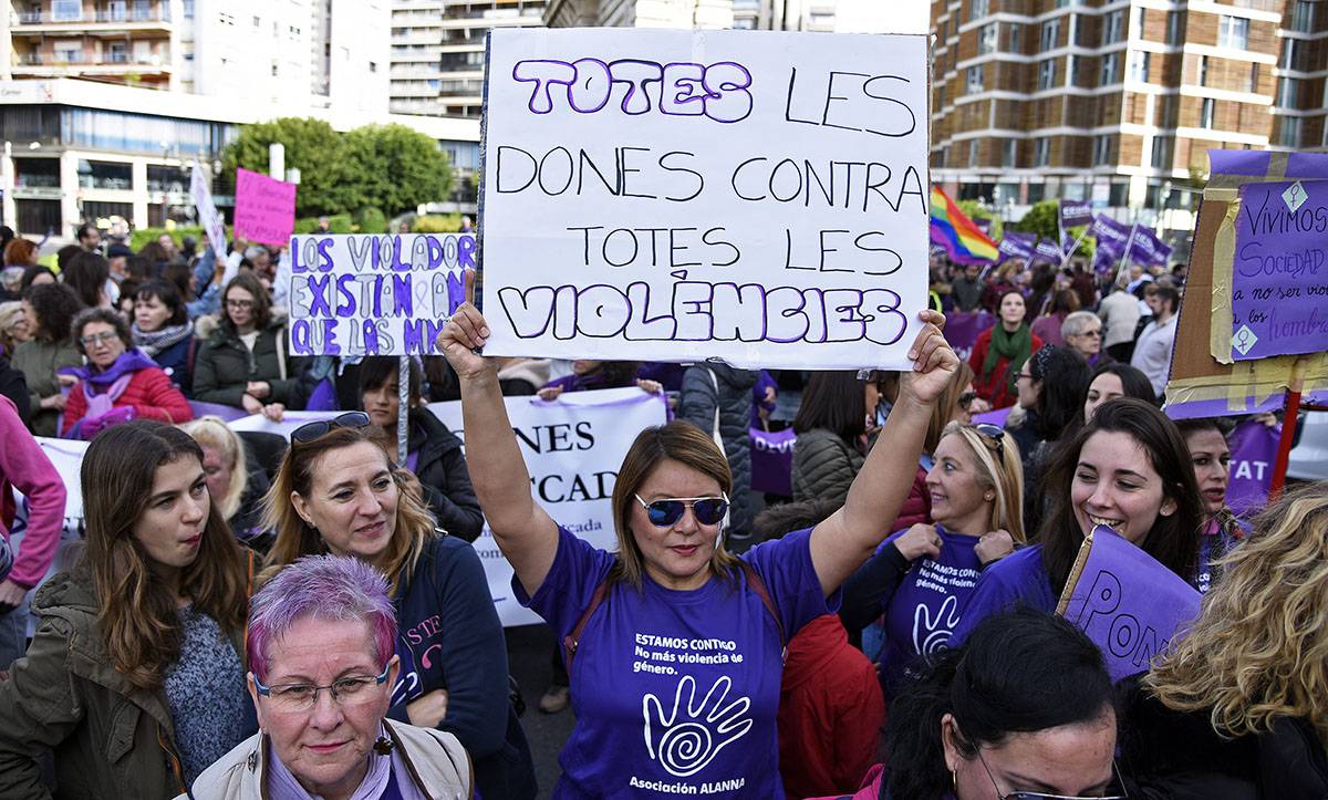 La dona va aportar proves per a identificar els presumptes autors de l'agressió, que van ser detinguts per la Guàrdia Civil i, posteriorment, posats en llibertat i citats aquest dimarts per a un judici ràpid. Imatge d'arxiu. / DANIEL GARCÍA-SALA