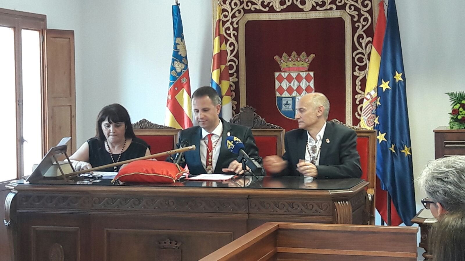Martínez va ser nomenat alcalde gràcies a l'abstenció d'un regidor del PPCV. / IMATGE D'ARXIU 