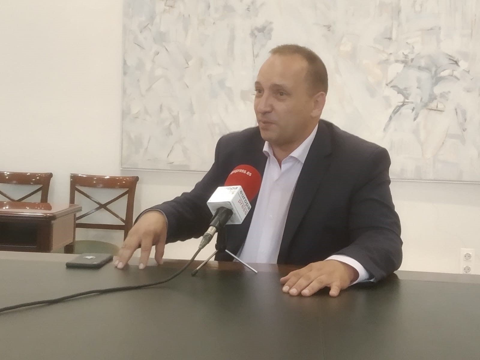 Dalmau va aconseguir fer-se amb la Vicepresidència Segona que coordinarà polítiques verdes durant les negociacions del Botànic II. / EUROPA PRESS 