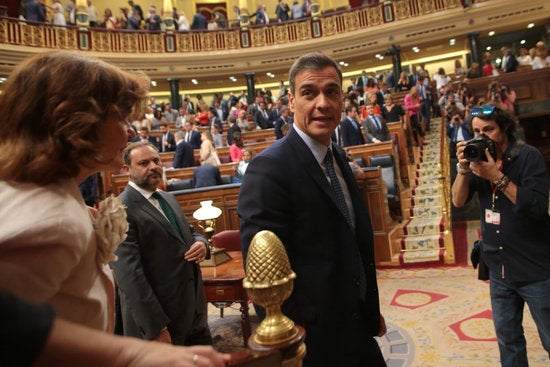 Els socialistes volen pactar mesures concretes amb la formació morada. / ACN